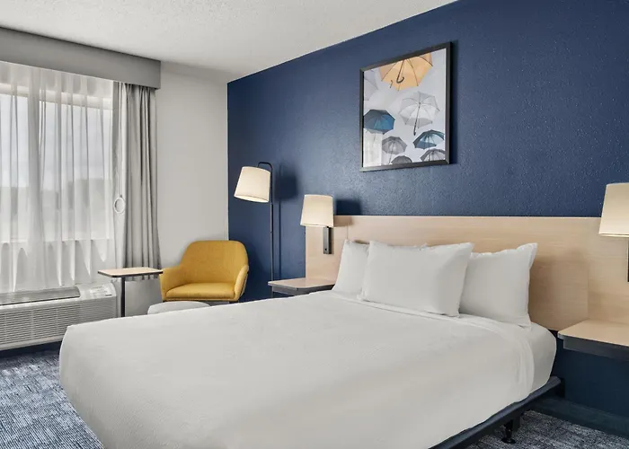 Hotel Express By Marriott- 4*